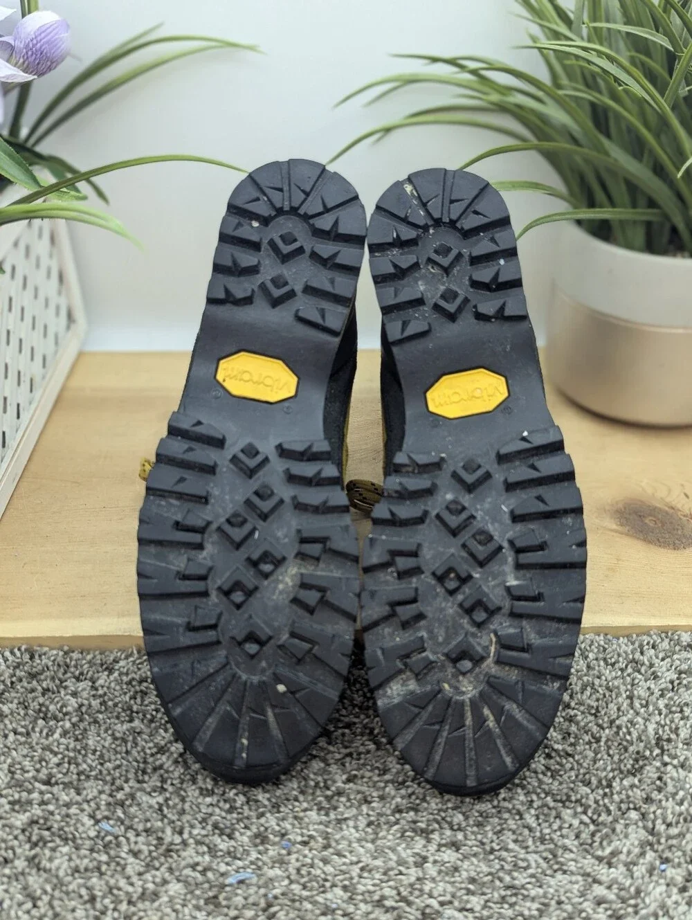 garmont $250 retail